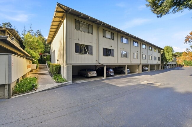 Hidden Gem at Saratoga Creekside – End Unit with Yard - Hidden Gem at Saratoga Creekside – End Unit with Yard Unit 1