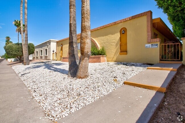 Building Photo - 7850 E Glenrosa Ave Unit 2 Rental