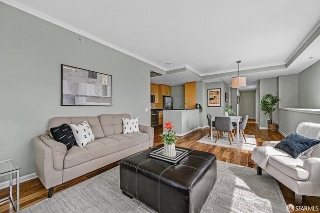 Building Photo - 400 Beale St