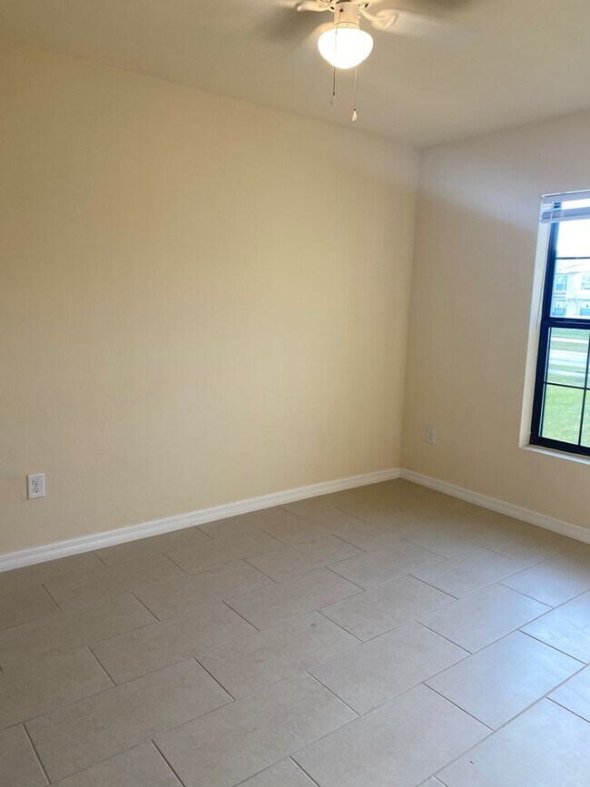 Photo - Like New Duplex with 3 Bedroom, 2 Bath and Garage