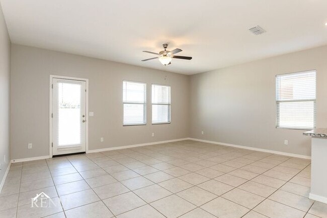 Photo - 18389 Conquistador Dr