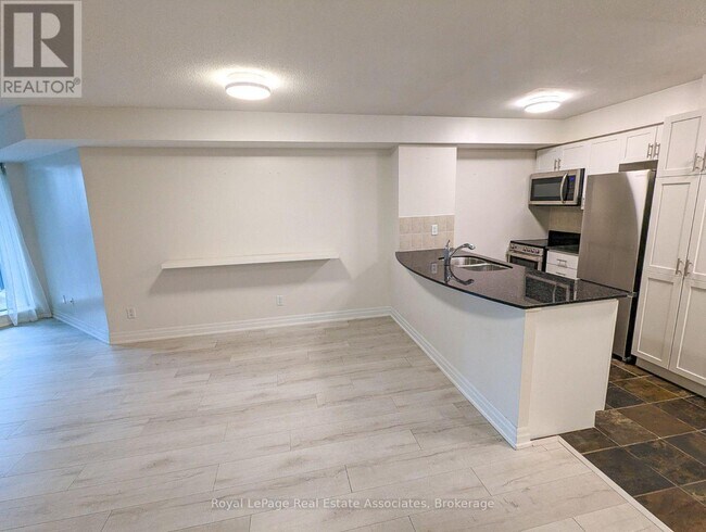 Photo - 2121 Lake Shore Blvd W Unit 509