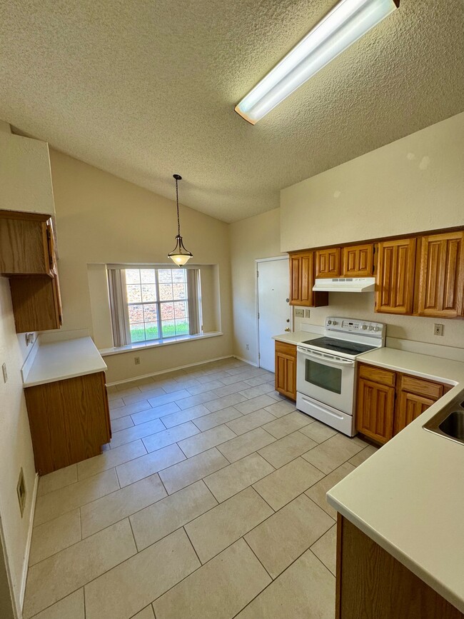 Photo - 4410 San Mateo Ln