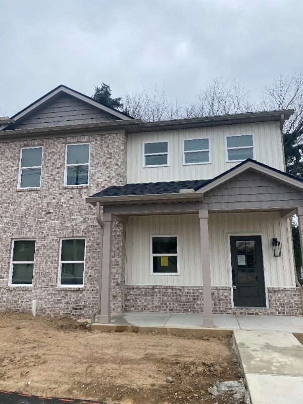 Building Photo - 311 W Broad St