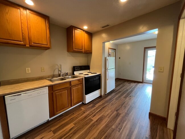 Photo - 313 W Findlay St Unit C