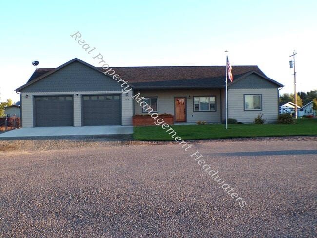 Building Photo - 428 I St