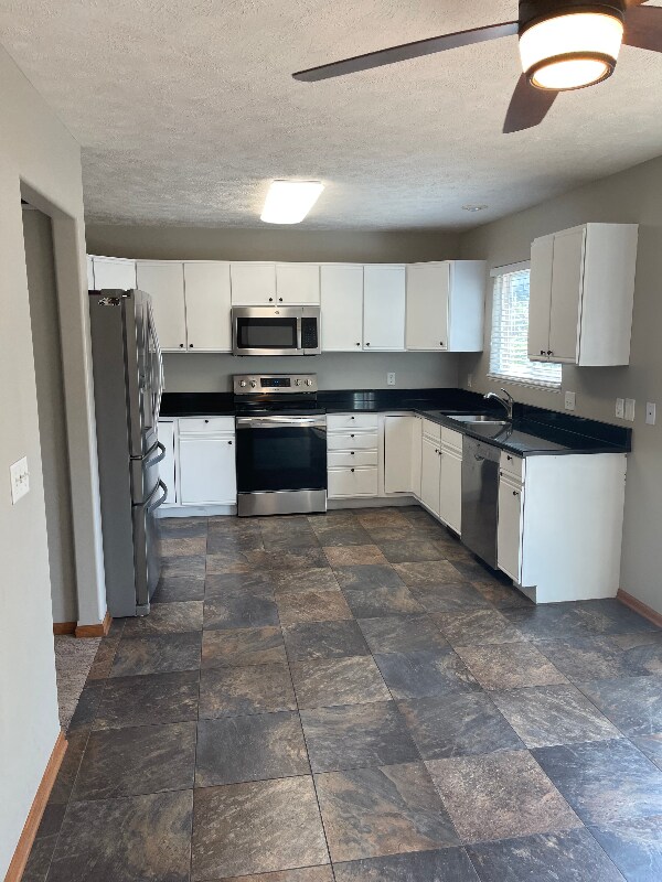 Photo - 6615 Shadow Pines Dr