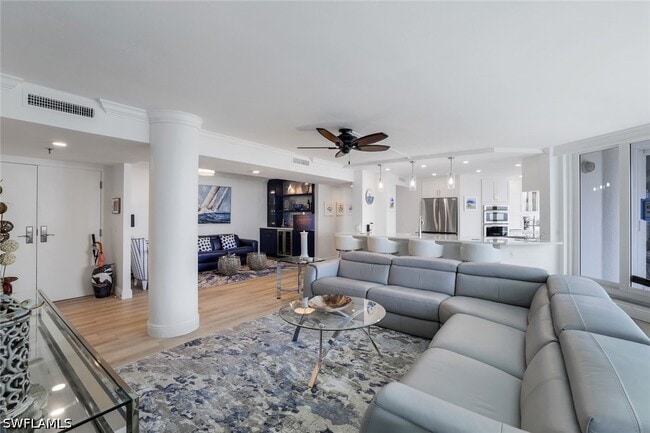 Photo - 4041 Gulf Shore Blvd N Unidad 1705