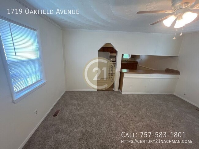 Photo - 1719 Oakfield Ave