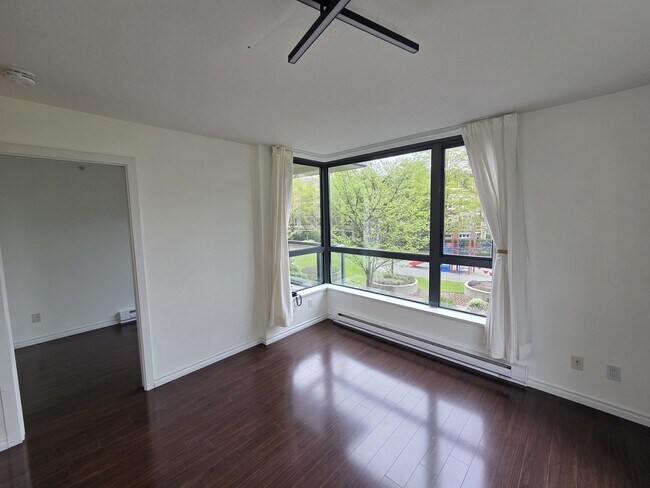 Photo - 3588 Crowley Dr