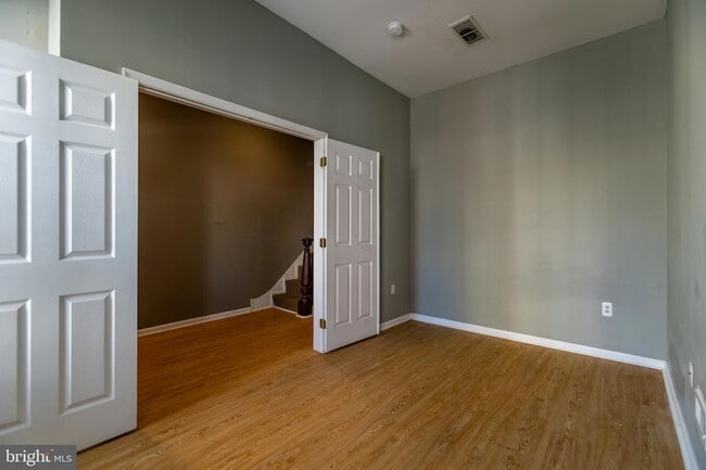 Photo - 1706 Willington St