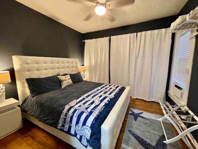 2423 Avenue Q Unit SI ID1570463P