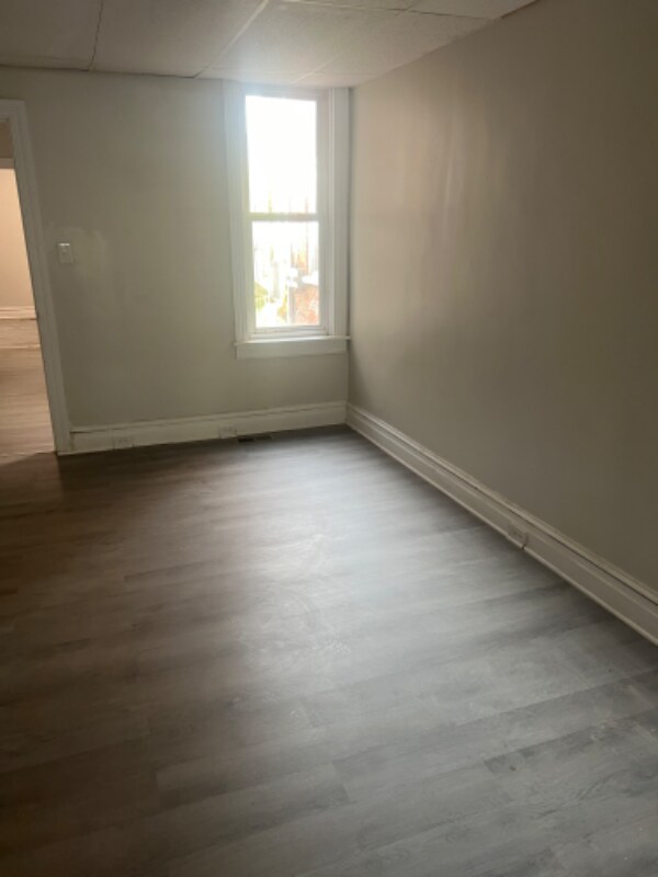 Photo - 918 W King St Unit 1