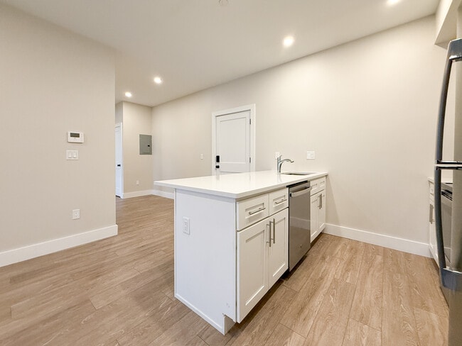 Photo - 58 River St Unit 8