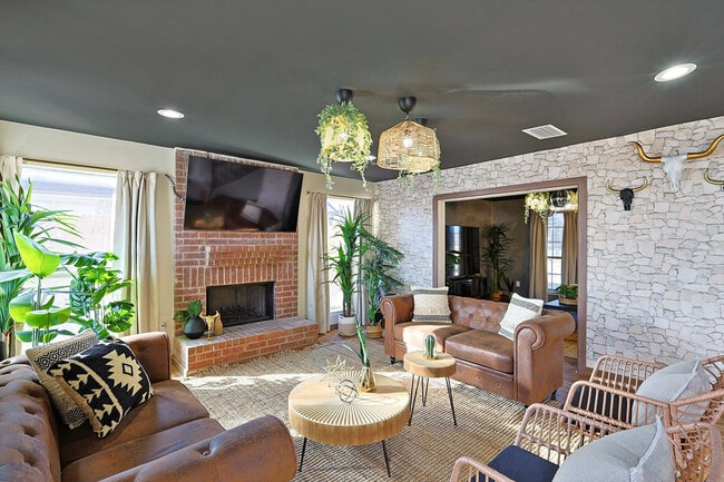 Photo - 708 Azalea Dr Unidad ID1039714P