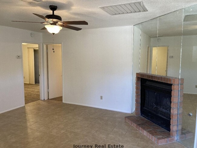 Photo - 3175 Shoshone Dr Unidad 3175 Shoshone Dr  2-E