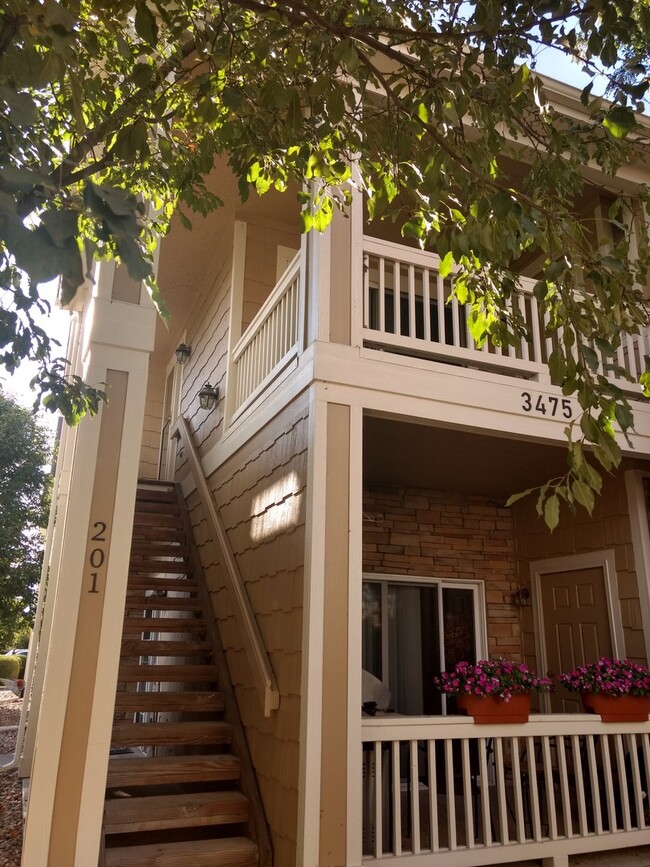 Inviting 2 Bedroom 2 Bath Top Floor Condo ... - Inviting 2 Bedroom 2 Bath Top Floor Condo ...