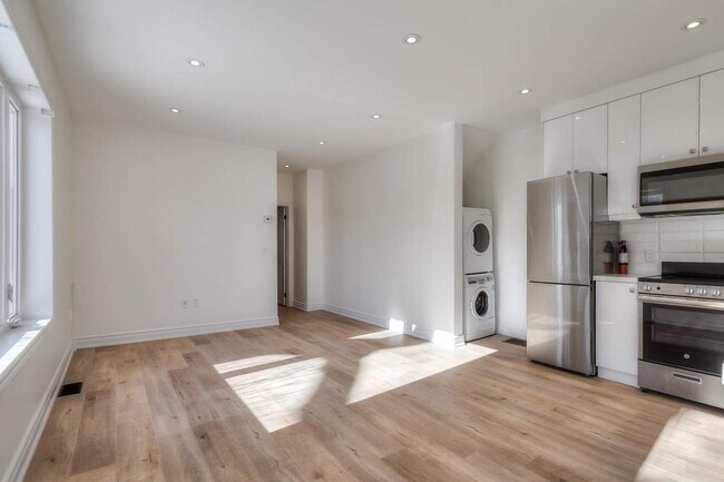 Photo - 429 Brock Ave Unit Main