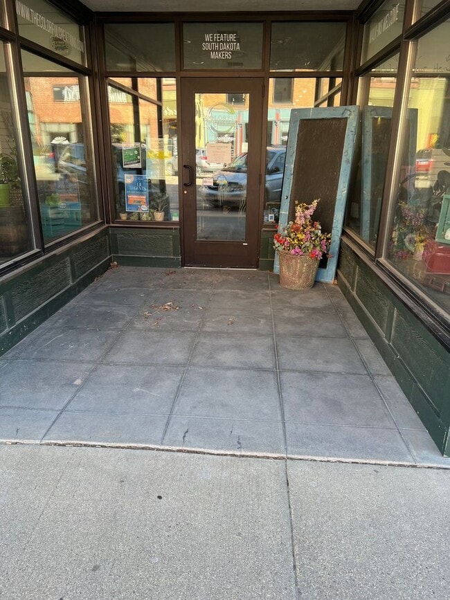Photo - 207 S Main St Unit Commercial