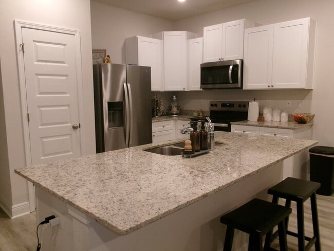 Photo - 7138 Village Ln