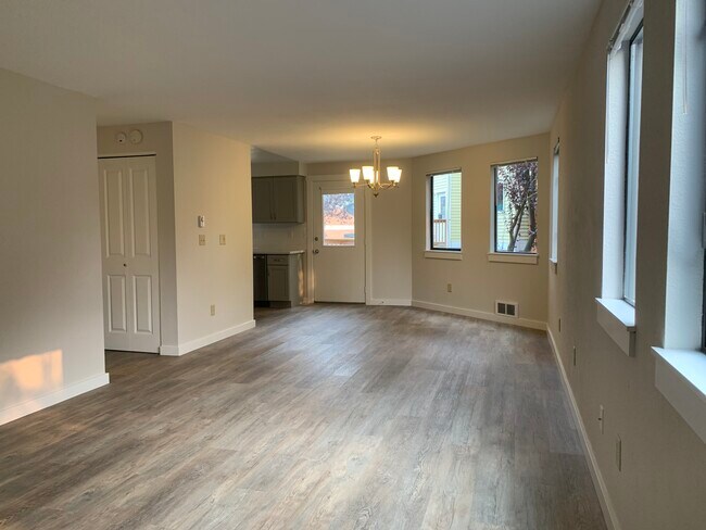 3101 C Living room & Dining room - Halo 11 Townhomes