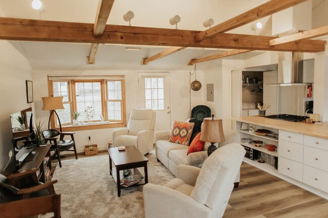 Photo - 1109 S Fess Ave Unit ID1303757P