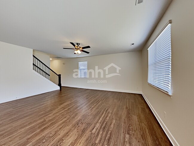 Photo - 4264 Longfellow Dr