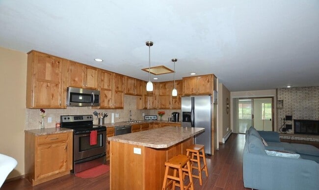 Photo - 1520 W 12th St