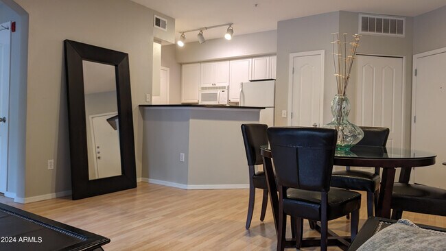 1701 E Colter St Unit 267