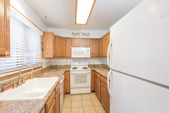 Photo - 3535 Spring Creek Pl