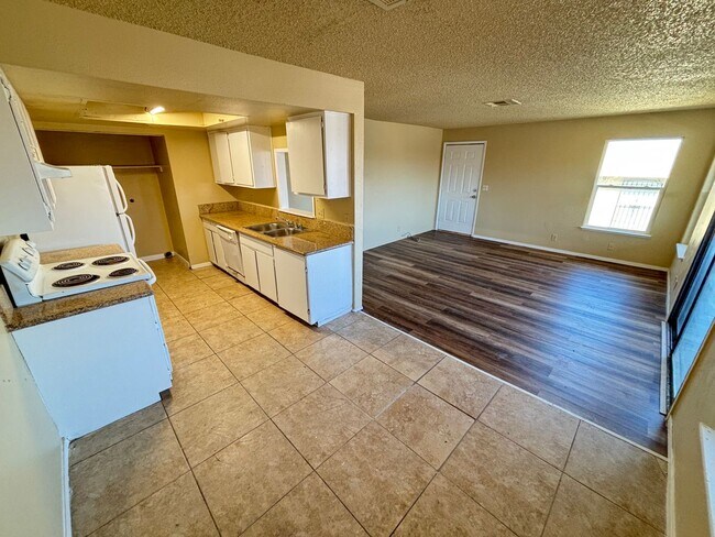 Photo - 6991 Kepler Dr Unidad 1