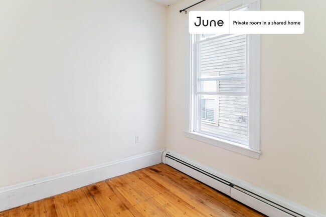 Photo - Room in Shared 5 bed/1 bath home Unidad B