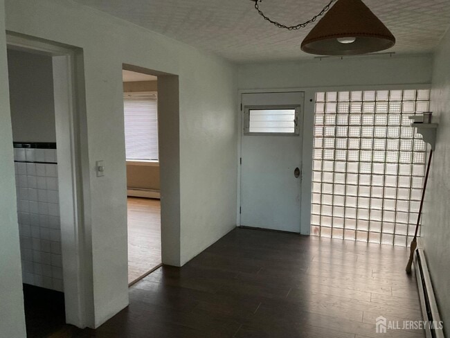 Photo - 60 Kensington Ave