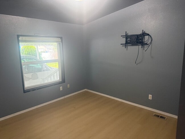 Photo - Mount Vernon 3 Bedroom