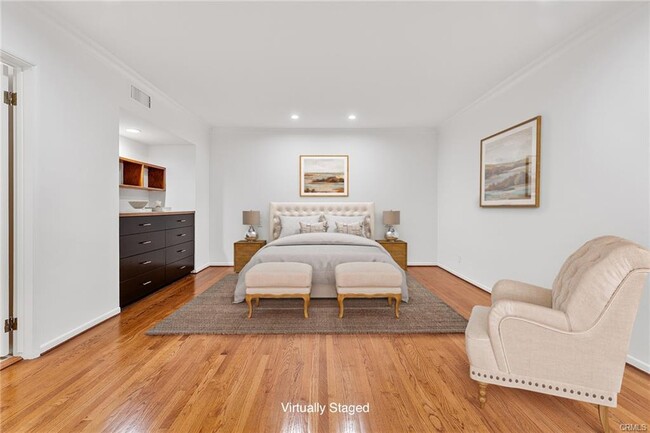 Photo - 11053 Strathmore Dr