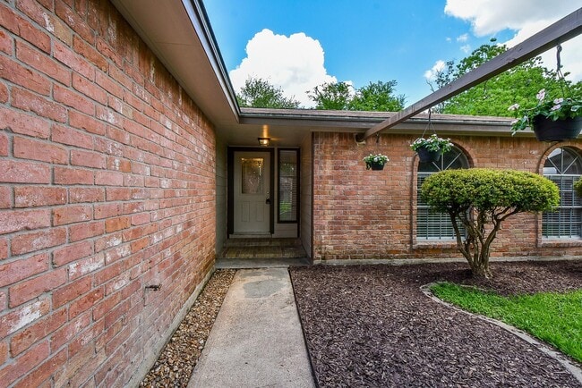 Photo - 8502 Snowbank Dr