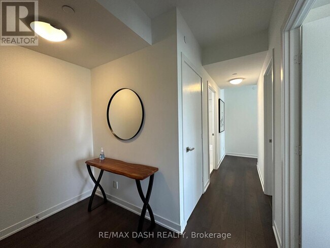 Photo - 223 St Clair Ave W Unit 1002