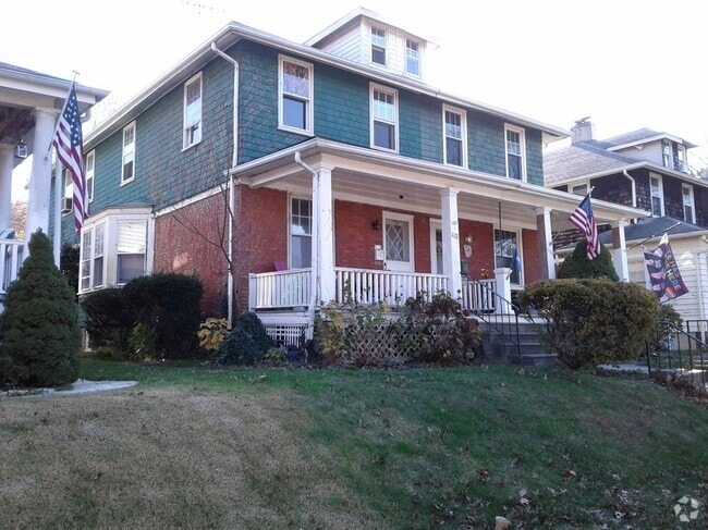 Building Photo - 1132 Stirling St Rental