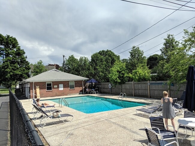 Photo - 21 Warren St Unit 2-4