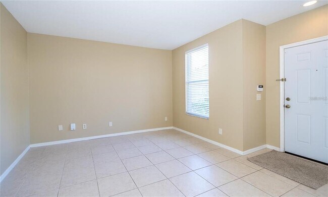 Photo - 1238 Beckenham Way