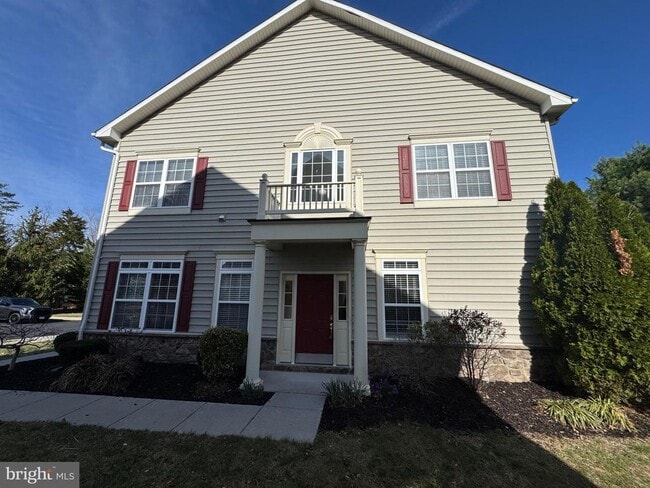 Building Photo - 400 Kintyre Ln