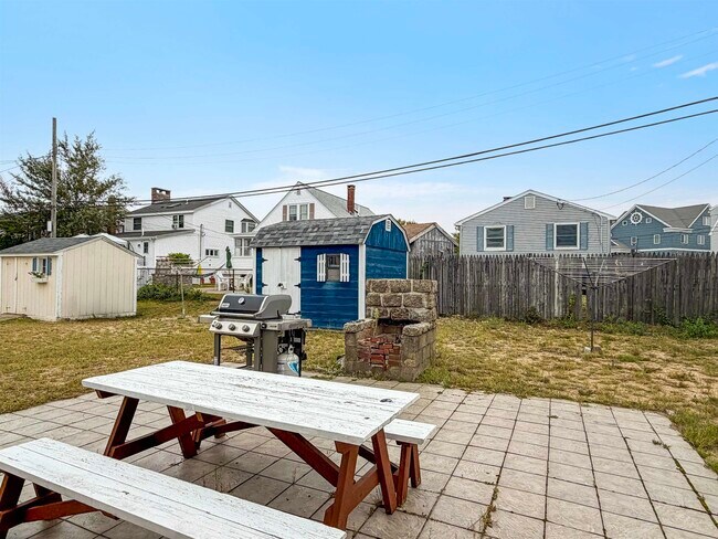 19 Plymouth St