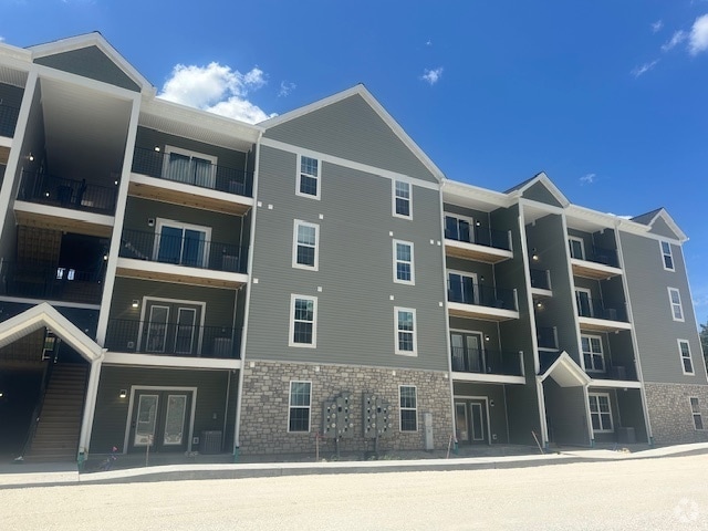 Building Photo - Washington Terrace Rental