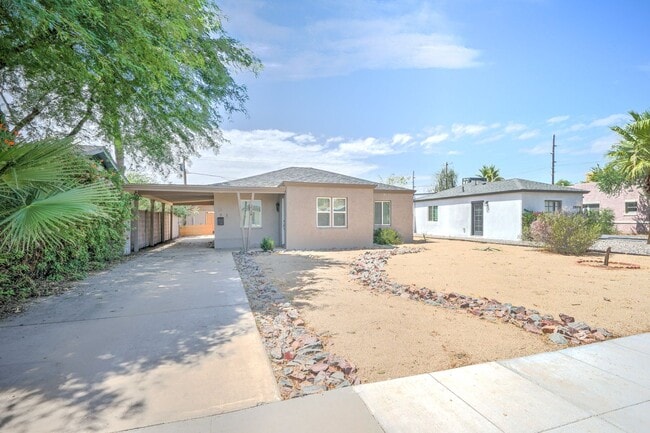 Building Photo - READY TO VIEW NOW! Beautiful Remodeled Home in the Coronado District Area
