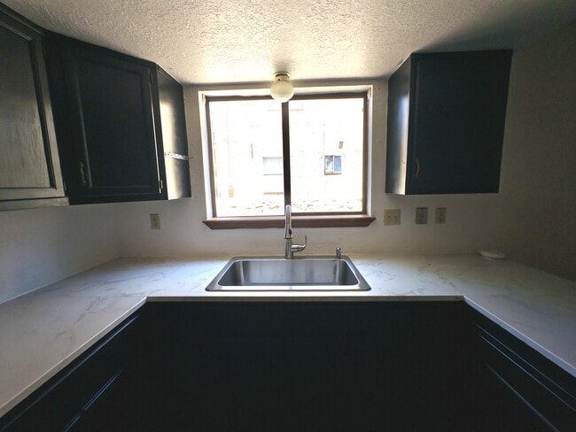 Photo - 1633 Ebony Ave