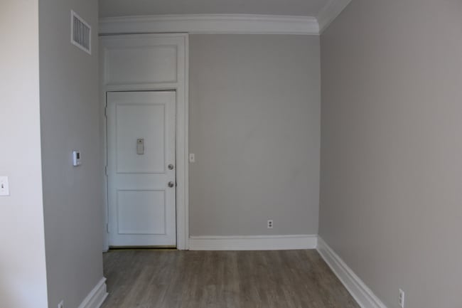 Photo - 101 S Victory St Apartment Unit 202
