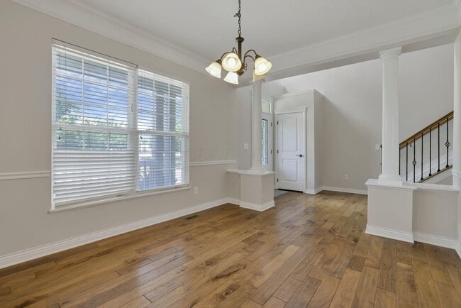 Photo - 774 Olde Mill Dr