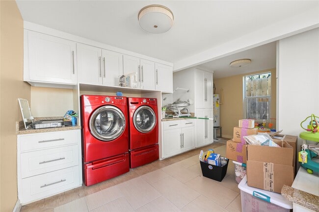 Photo - 1612 Vermont St