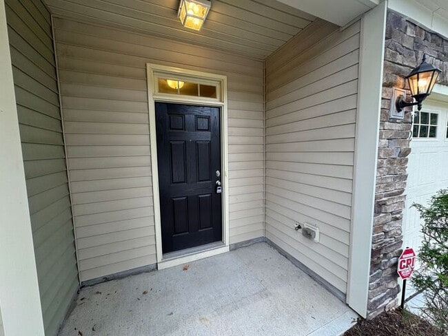 Photo - Spacious Durham Townhome Minutes from RTP ...