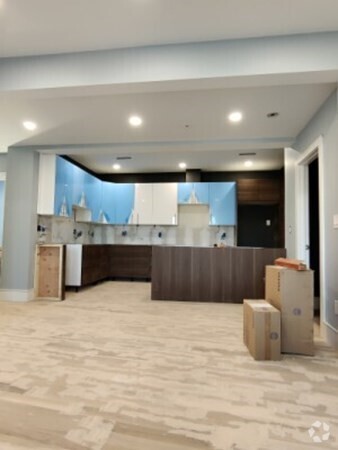 Building Photo - 9 University Rd Unit 1 Rental